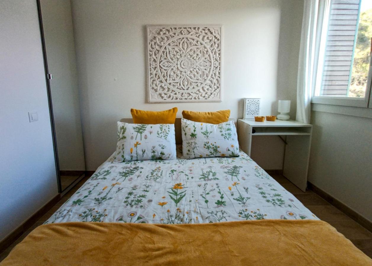Private In Renovated - Tram 1 Min Walk Privatunterkunft *