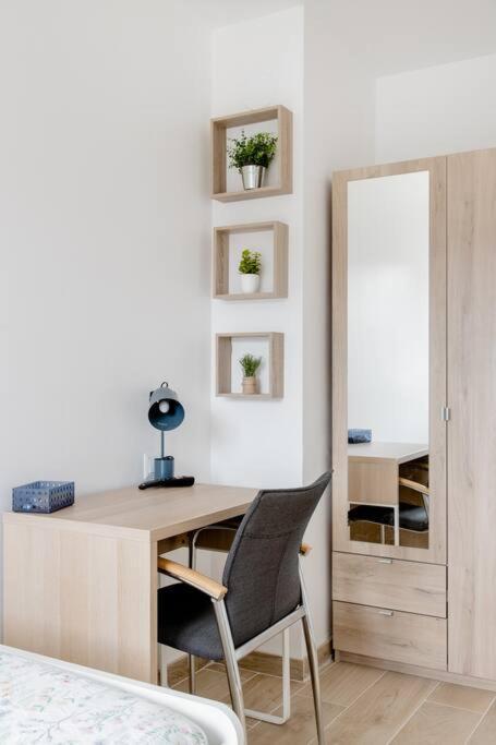 Privatunterkunft Private In Renovated - Tram 1 Min Walk Nizza