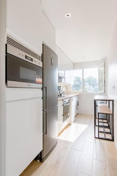 Privatunterkunft Private In Renovated - Tram 1 Min Walk *